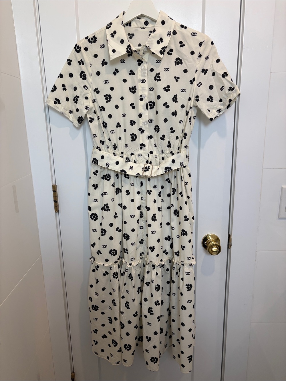Elegant Black and White Floral Casual Dress